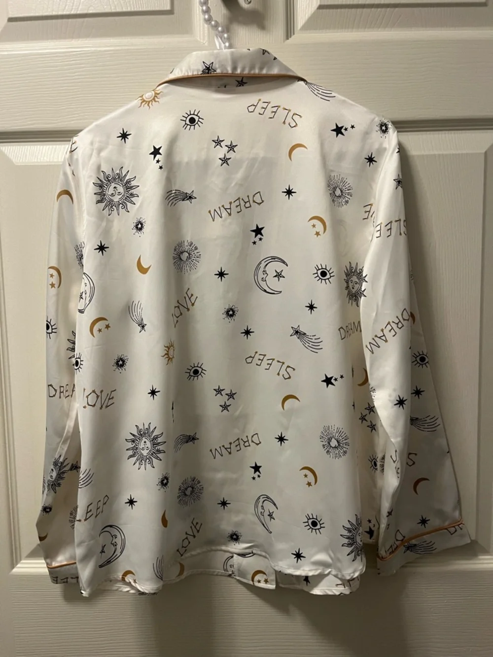 Joyspun silky white